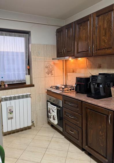Apartament 3 camere decomandat, complet mobilat și utilat -Capat 1-Maternitate