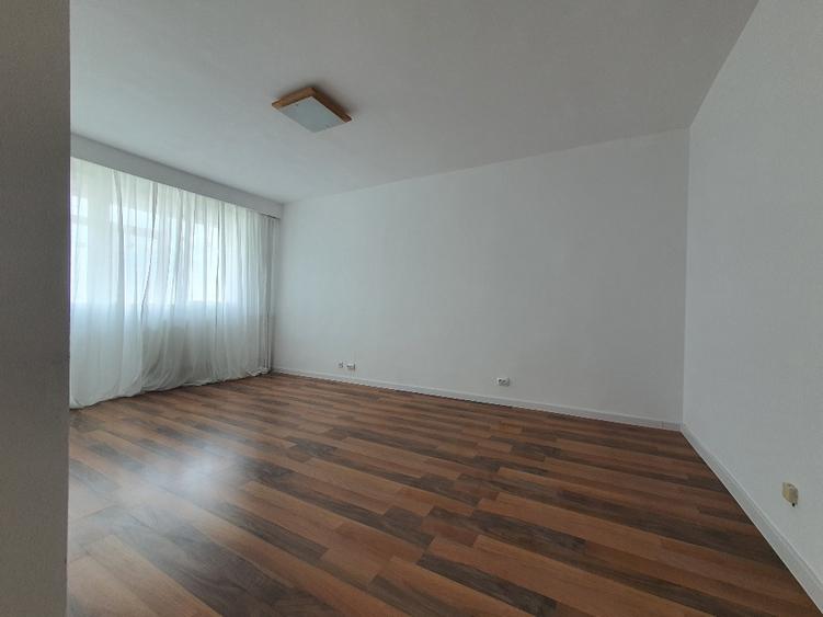 Apartament 3 camere (Prelungirea Ferentari 52-60, Vadul Nou) - PROPRIETAR
