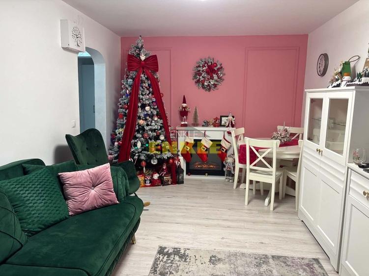 DE VÂNZARE – Apartament 3 camere, zona Bucovina - 2