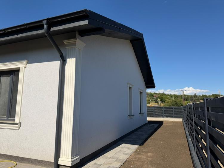 Casă nouă cu 3 camere, teren de 450 mp