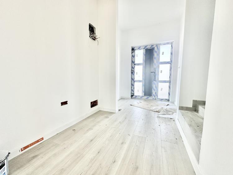 Duplex 4 camere - 3 bai - pozitie excelenta - zona Mosnita Noua