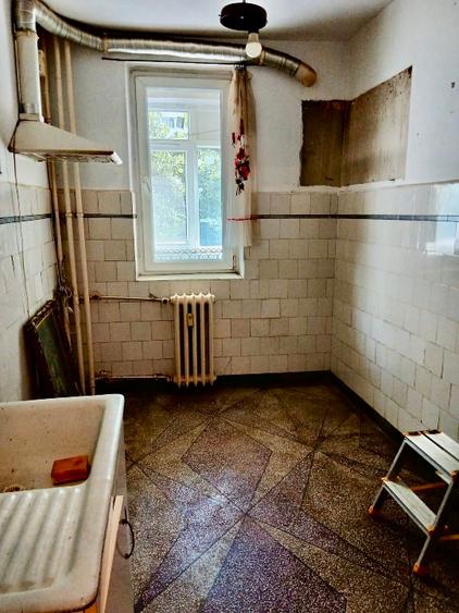 Apartament 3 camere – Șos. Colentina, stradal |  Bloc reabilitat - proprietar