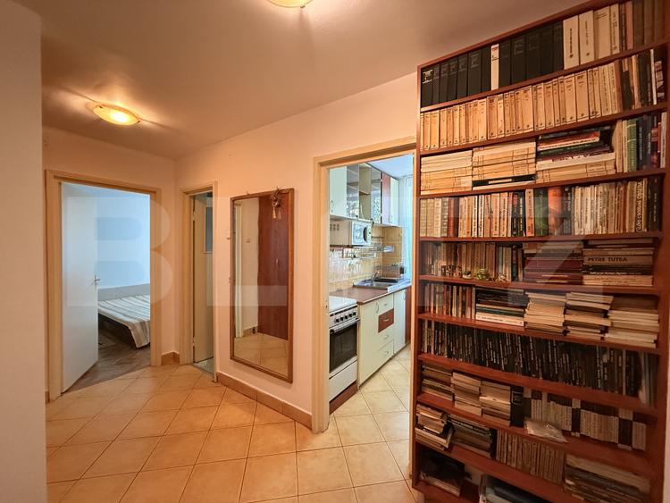 Apartament 2 camere decomandat, et. 1, CT, 51 mp, zona Gării