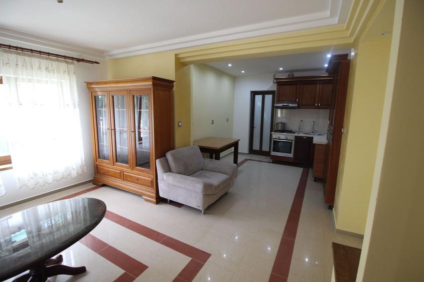 APARTAMENT LA PRIMA INCHIRIERE