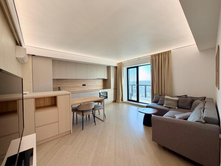 Apartament 3 camere cu vedere panoramică – Cortina Nord | Etaj 10/10 | 2 parcări
