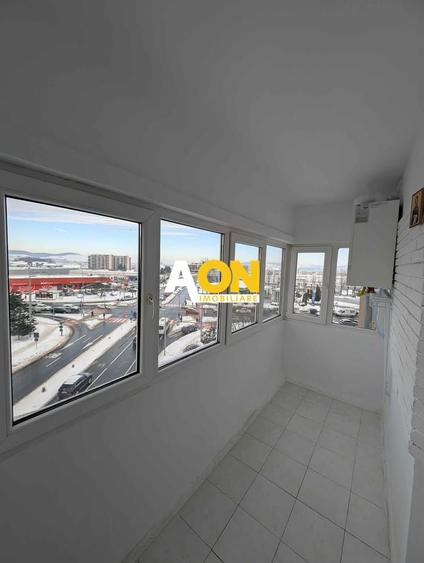 Apartament 2 camere, decomandat, Cetate - OMV