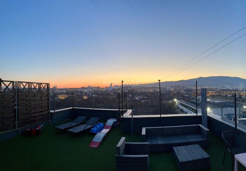 Penthouse zona centrală | 85 mp utili | 2 terase, 2 balcoane