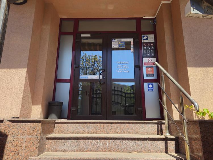 Cladire de birouri/showroom -760 mp/7.5 euro/mp+tva /Zona 13 Septembrie