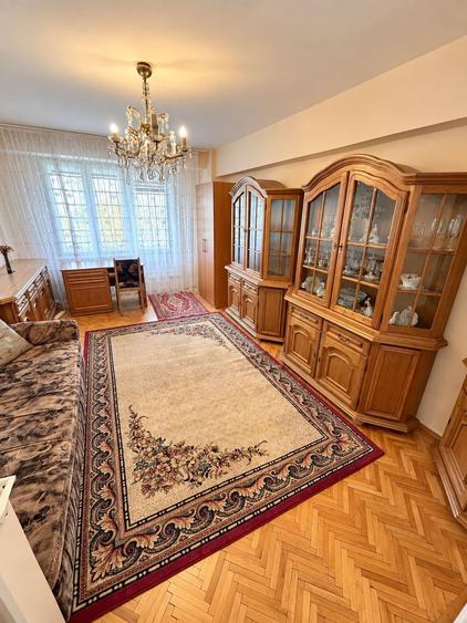 Apartament 4 camere - Zona Prima Shops