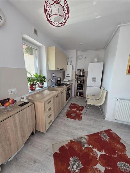 Apartament 2 camere tip studio, zona Tractorul-Coresi Kasper