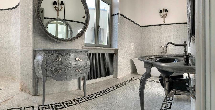 Vila cu 21 camere la Km. zero in Bucuresti-Birouri exclusive/Misiune diplomatică