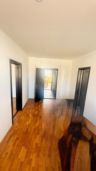 CLADIRE birouri  etaj 1 cu acces parter, zona Value Center!