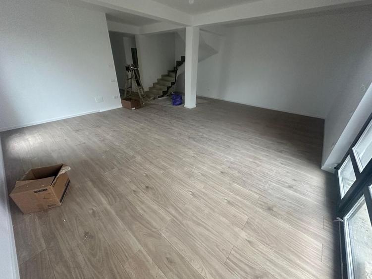 CASA TIP DUPLEX, 4 CAMERE, TOATE UTILITATILE, TEREN 245 MP, COMIS 0%