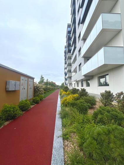 Prima Închiriere: Apartament Premium de 3 Camere în Cortina North  (+TVA)