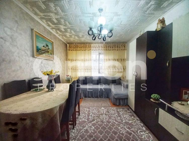 Apartament 3 camere, ZonaV Alexandri, Etaj 4 cu acoperiș, 56 mp utili