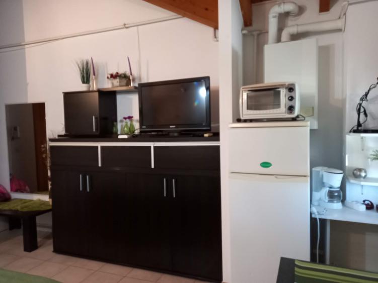 Studio bloc nou