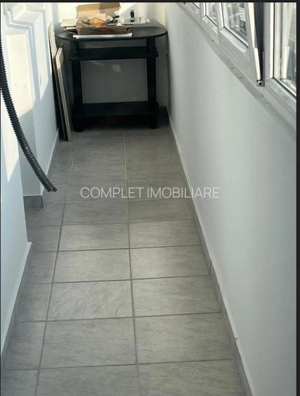 AP 2 CAM DE VANZARE RENOVAT RECENT . - 9