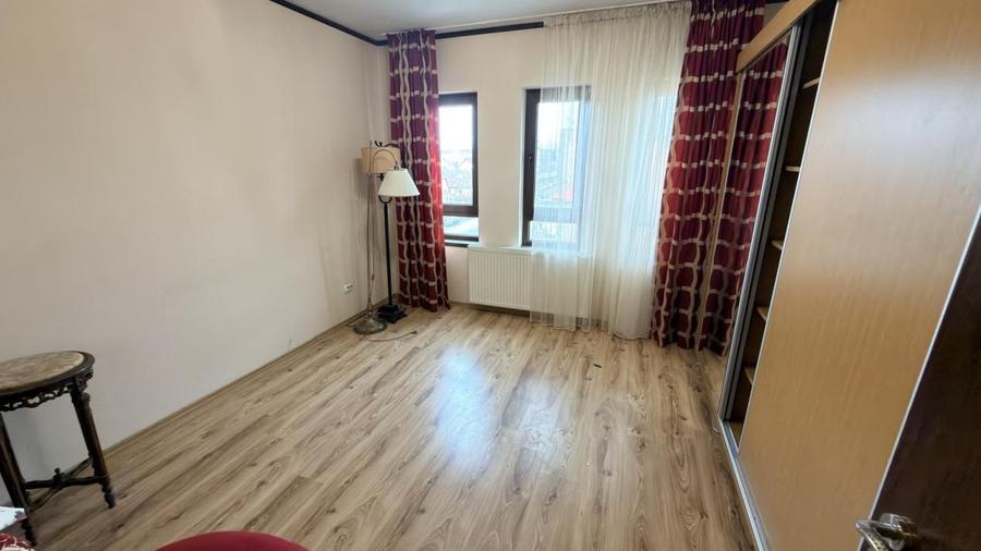 Apartament 3 camere decomandate Calea Dumbrăvii