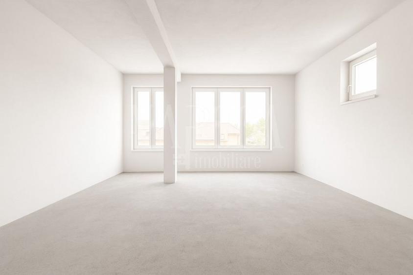 Casa 5 camere de vanzare in Floresti