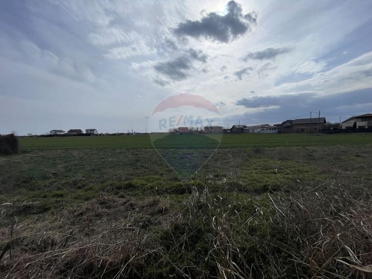Teren 73,351mp plus Constructii Focsani / Calea Munteniei