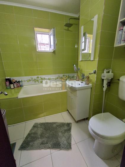 DACIA , Apartament 2 camere, DECOMANDAT, 98.900 EURO