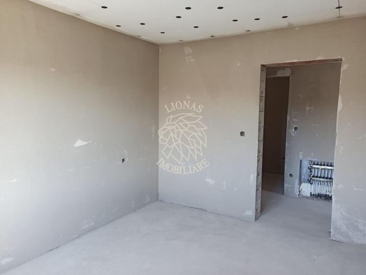 Casa 4 camere 116.5 mp+terasa 27 mp-teren 500 mp-Zona La Soare