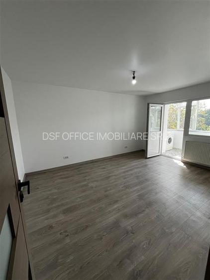 Apartament RENOVAT cu 2 cam Decomandat 2 Balcoane  CENTRU - 2
