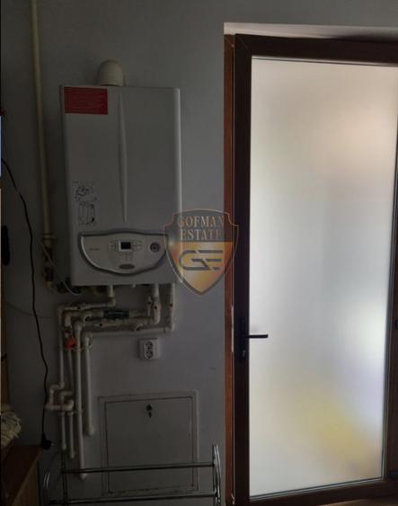 3 camere Palazu Mare in Vila, parter intrare separata, centrala gaz A/C. parcare