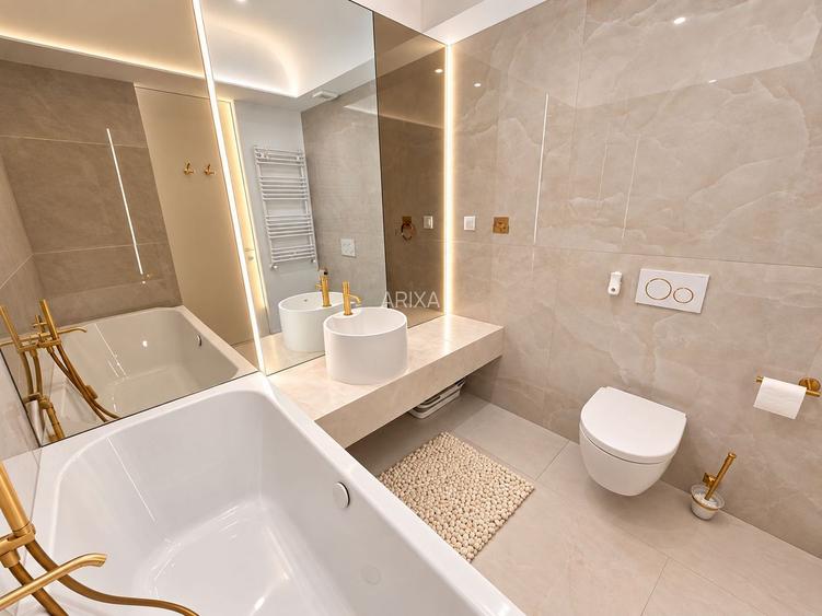 3 camere Cortina North Pipera 93 mp 2 parcări + boxă Prima Locuire