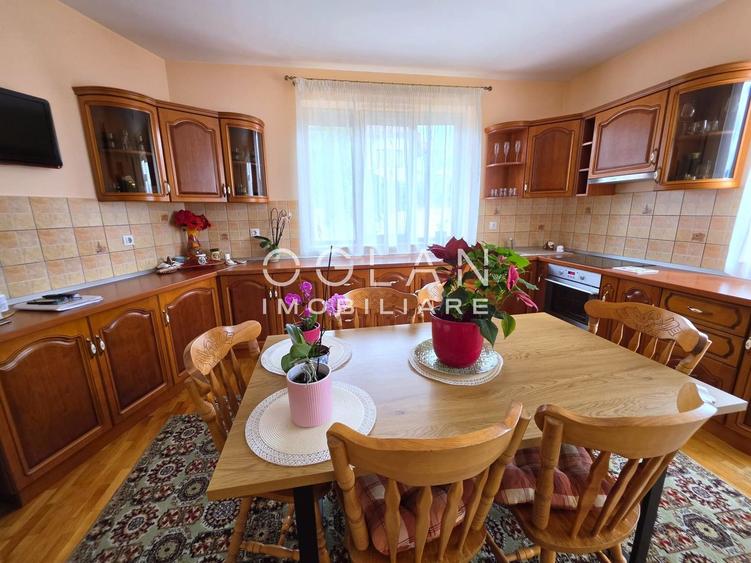 Casa Individuala 5 camere, 210 mp utili, zona premium in Selimbar