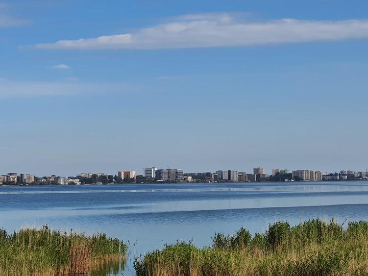 Teren de vanzare in Mamaia Sat primul rand la lacul Siutghiol