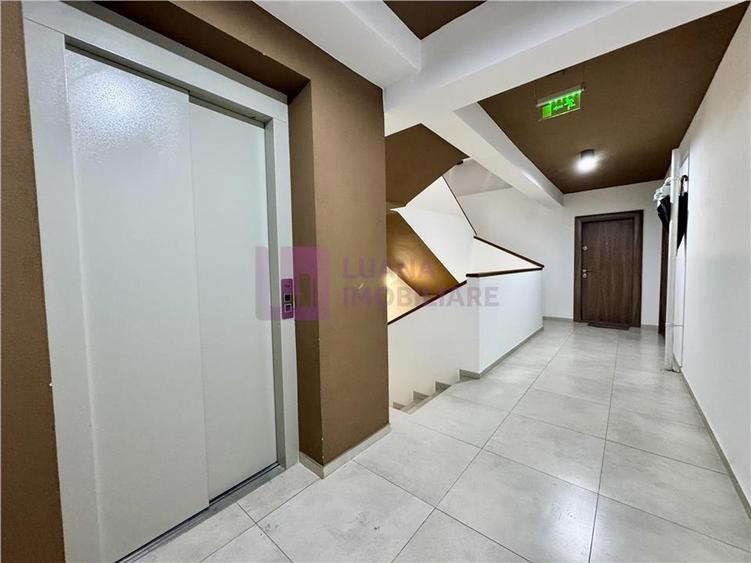 Apartament 3 camere de vanzare | Doamna Stanca | de lux | piscina, 2 garaje subt