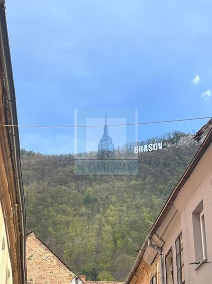 De inchiriat garsoniera, in inima orasului Brasov