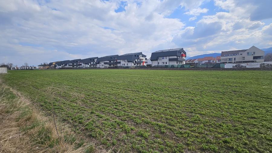 Oportunitate pentru dezvoltare imobiliara teren 19235mp in Brasov