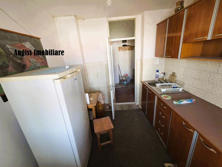 Apartament 2 camere zona CEC BANK
