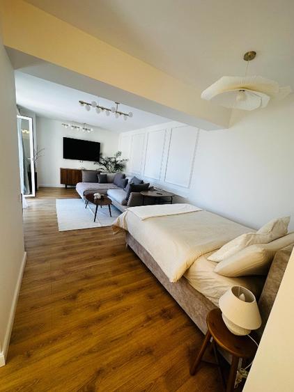 Studio premium de închiriat – renovat complet, mobilat și utilat lux, în Europe