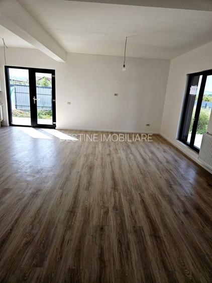 Casă VIȘAN, 3 camere decomandat 74 mp utili, teren 430 mp + parcare - 7