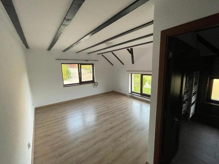 Închiriem proprietate de excepție în Campenesti