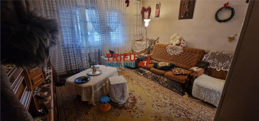 Garsoniera de vanzare zona Ampoi