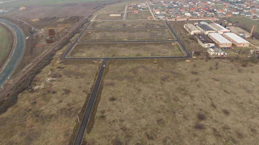 Teren intravilan de 605 mp în Vladimirescu
