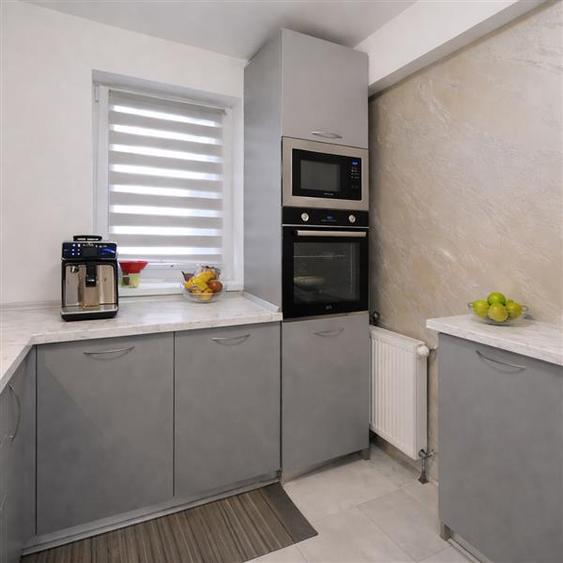 TUR 3D! Decomandat,mobilat,accesorizat, balcon,spatii depozitare,loc parcare, Gr