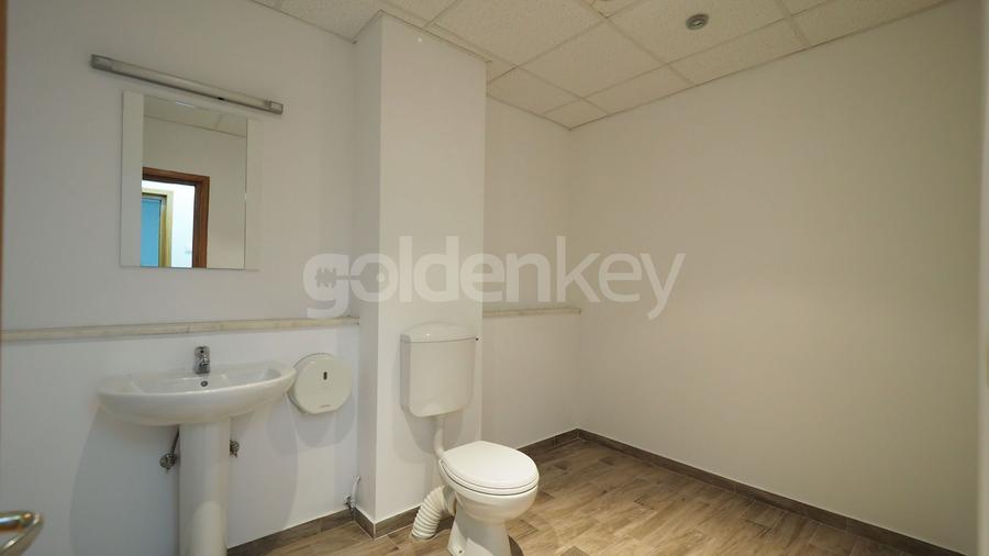 Apartament generos cu 9 camere | langa metrou si parc | rezidenta/birouri