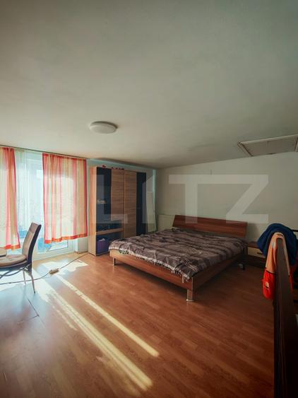 Casa cu 3 camere, 100 mp, zona centrala