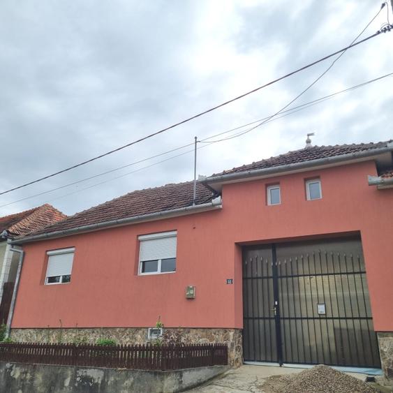 Casa de vanzare, sat Varaseni, Bihor, Romania