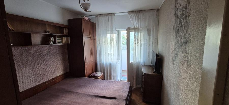 Apartament 3 camere Podu de Fier