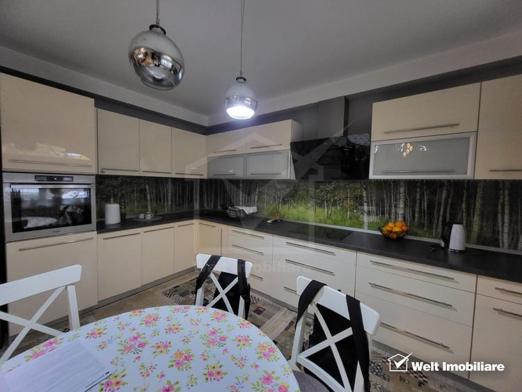 CASA REZIDENTIALA DE LUX + 5 SPATII COMERCIALE CU CHIRIASI