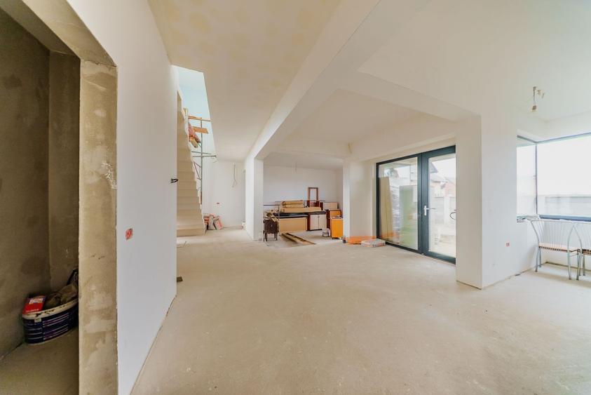 Vila noua la gri, design deosebit, 4 camere, Fantanele