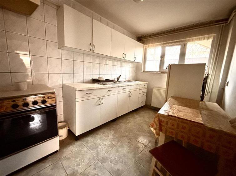 Vila zona Coresi | 1170 mp teren | 6 camere | De vanzare - 28