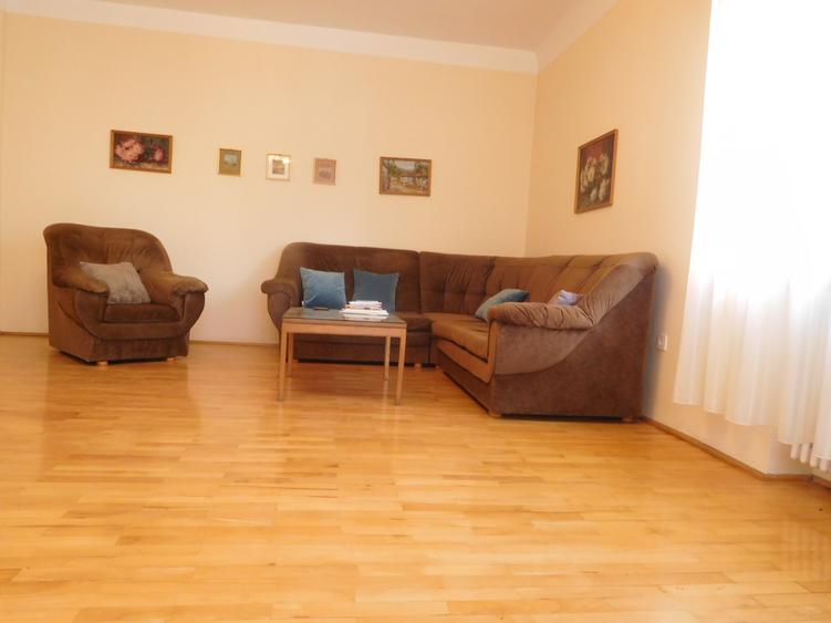 Casa tip duplex, cart A Muresanu