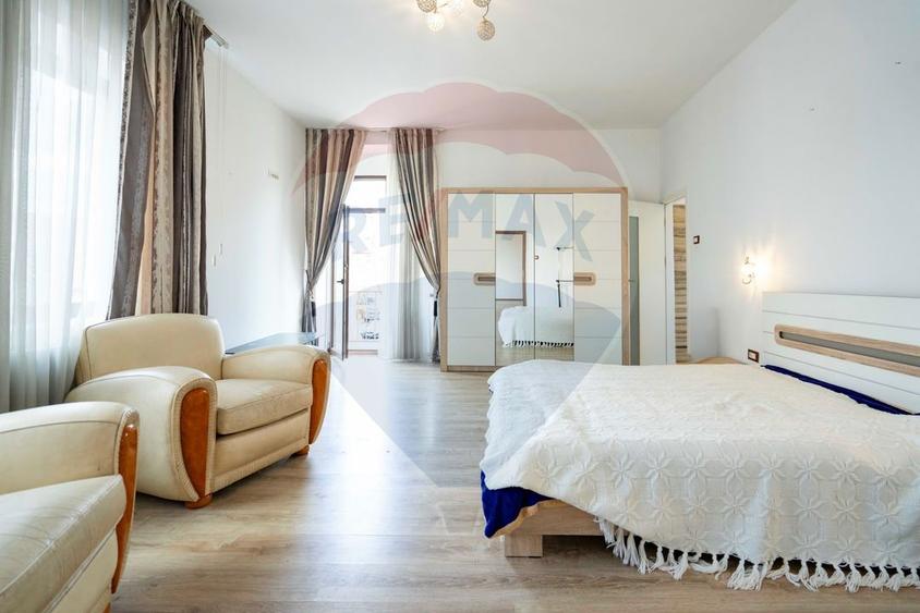 Apartament cu 2 camere de vânzare central pe str. Evreilor Deportați